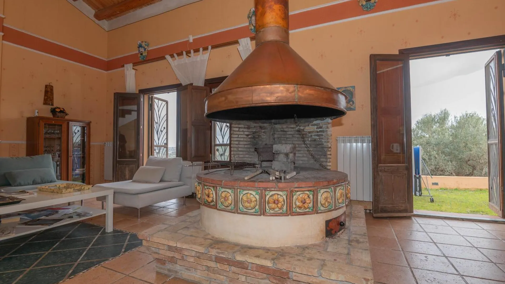 La Loggia Wanderlust Experience Villa Caltagirone Italien